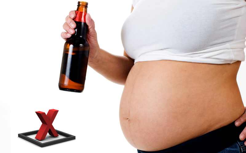Thai phụ 3 tháng giữa cần kiêng sử dụng rượu bia. (Ảnh: Sưu tầm Internet)