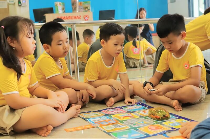 An toàn là yếu tố không thể thiếu khi lựa chọn trường mầm non. (Ảnh: Kiddihub.com)