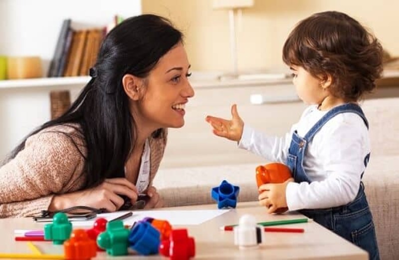 Bố mẹ dạy con học đếm càng sớm càng tốt (Nguồn ảnh: Sưu tầm internet)