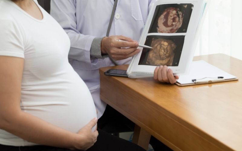 Có trường hợp xét nghiệm dị tật thai nhi bị âm tính giả hoặc dương tính giả. (Ảnh: Sưu tầm Internet)