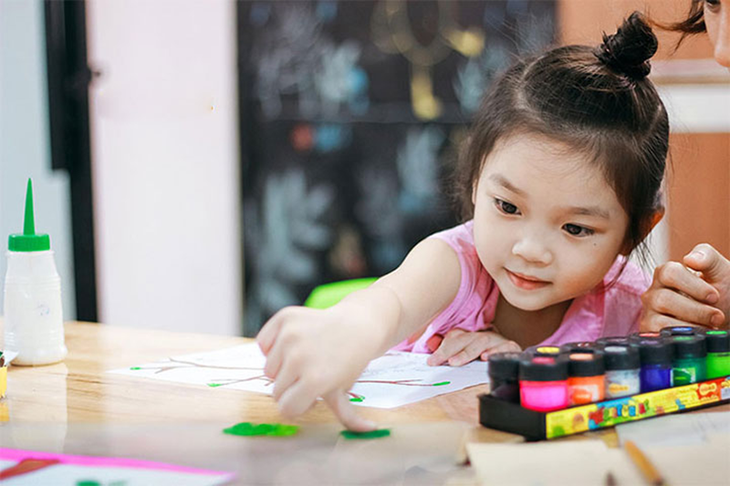 N&ecirc;n nu&ocirc;i dạy con 3 - 5 tuổi theo phương ph&aacute;p Kỷ Luật T&iacute;ch Cực