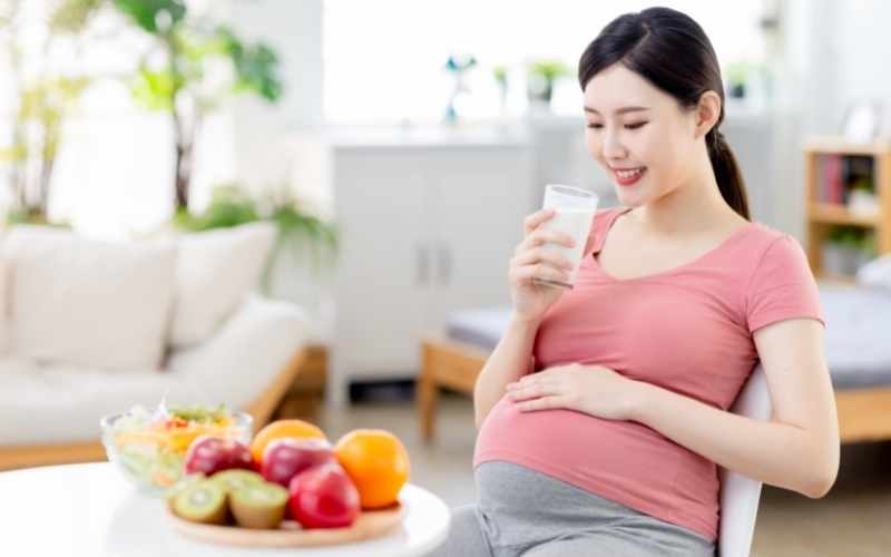 Bổ sung đầy đủ dinh dưỡng để khắc phục và phòng ngừa đau háng. (Ảnh: Sưu tầm Internet)