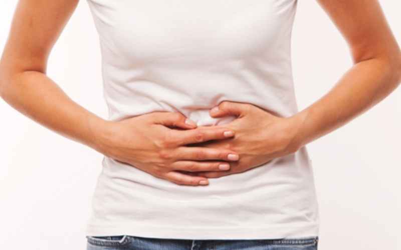 Những tuần đầu khi mang thai bụng các mẹ thường bị đau âm ỉ  (Ảnh: Sưu tầm Internet)