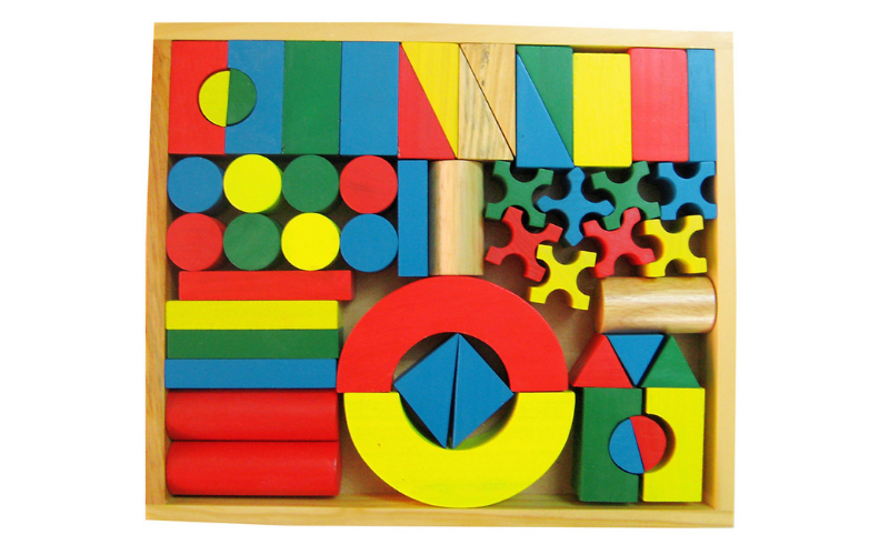 Bộ xếp hình với nhiều hình thù và màu sắc đa dạng (Ảnh: Sưu tầm Internet)