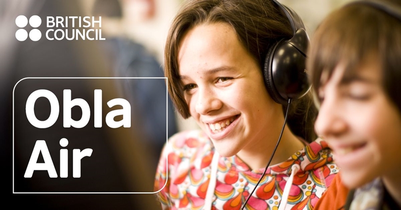 Luyện nghe qua đài phát thanh của Hội đồng Anh. (Ảnh: Internet)