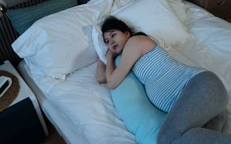 Nhiều nguyên nhân gây mất ngủ ở bà bầu tháng cuối. (Ảnh: Sưu tầm Internet)