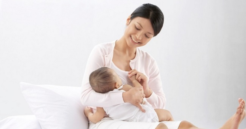 Luôn giữ tinh thần vui vẻ và ổn định là cách giúp các mẹ bỉm (Ảnh: Sưu tầm Internet)