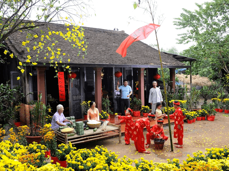 Phong tục ngày Tết đặc trưng ở miền Nam. (Ảnh: Sưu tầm Internet)