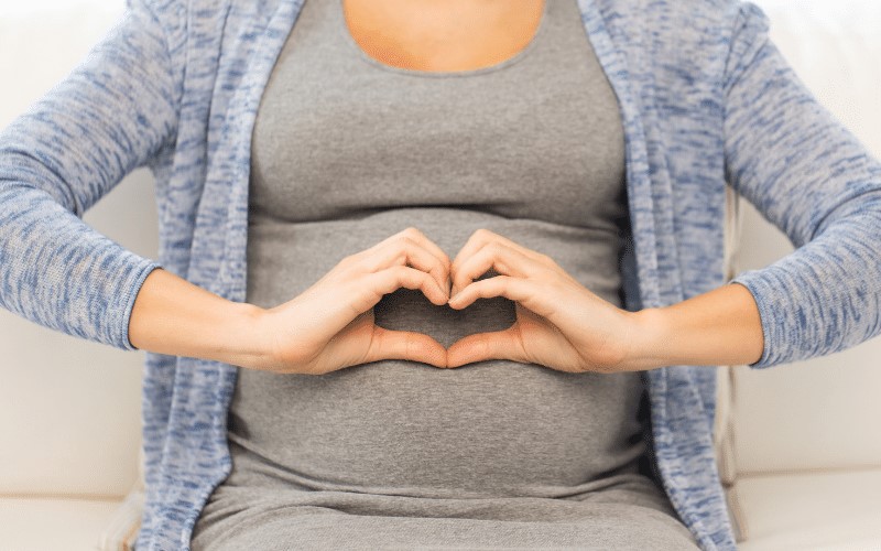 Giữ cảm xúc tích cực sẽ giúp thai giáo đạt hiệu quả. (Ảnh: Sưu tầm Internet)