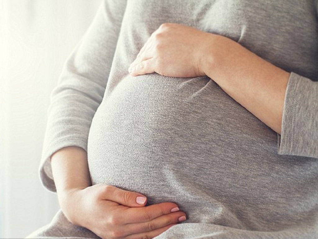   Những bộ quần áo rộng rãi sẽ giúp mẹ thấy thoải mái hơn. (Ảnh: Sưu tầm Internet)