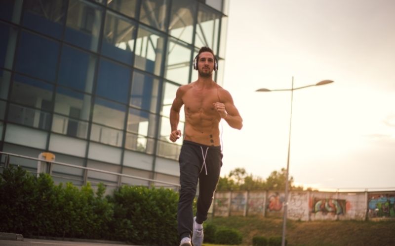 Chạy bộ đều đặn tốt cho quá trình lưu thông máu. (Ảnh: Sưu tầm Internet)