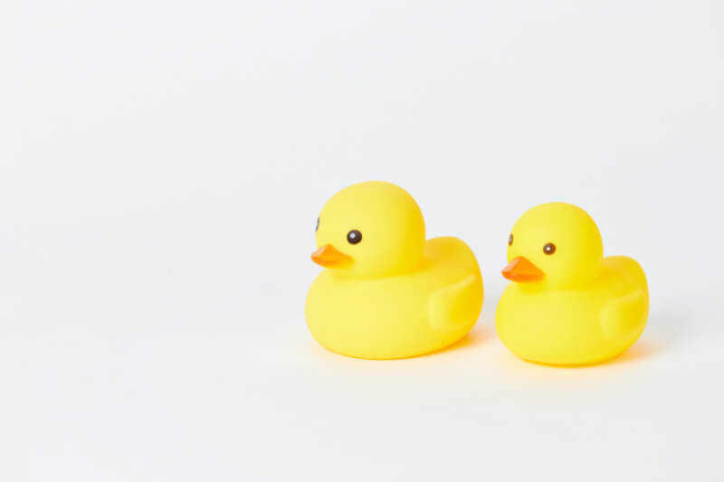 Cần tìm hiểu rõ về chất liệu của sản phẩm. (Ảnh: Sưu tầm Internet)