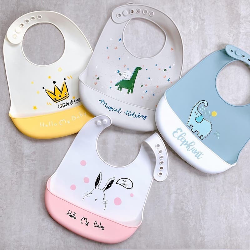 Yếm ăn dặm cho bé. (Ảnh: sưu tầm internet)