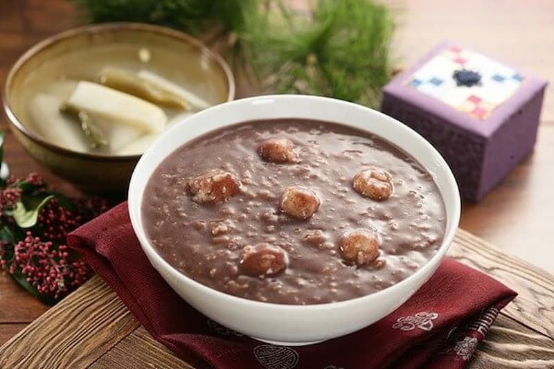 Cháo gạo lứt cho bé. (Ảnh: sưu tầm internet)