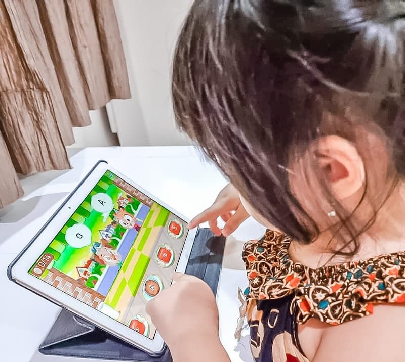 Cần lựa chọn app phù hợp với năng lực của bé (Ảnh: Sưu tầm internet)