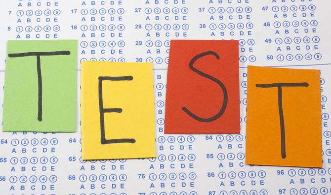 Hãy luyện tập, làm bài trắc nghiệm trên app và ứng dụng thực tiễn thường xuyên. (Ảnh: Sưu tầm internet)