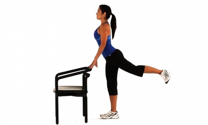 Động tác đá chân. (Ảnh: Nguồn Internet)