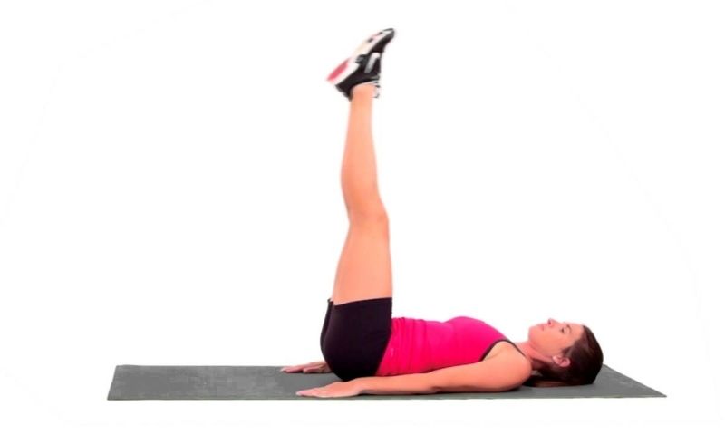 Bài tập giảm mỡ bụng cho mẹ sau sinh mổ. (Nguồn: Internet)