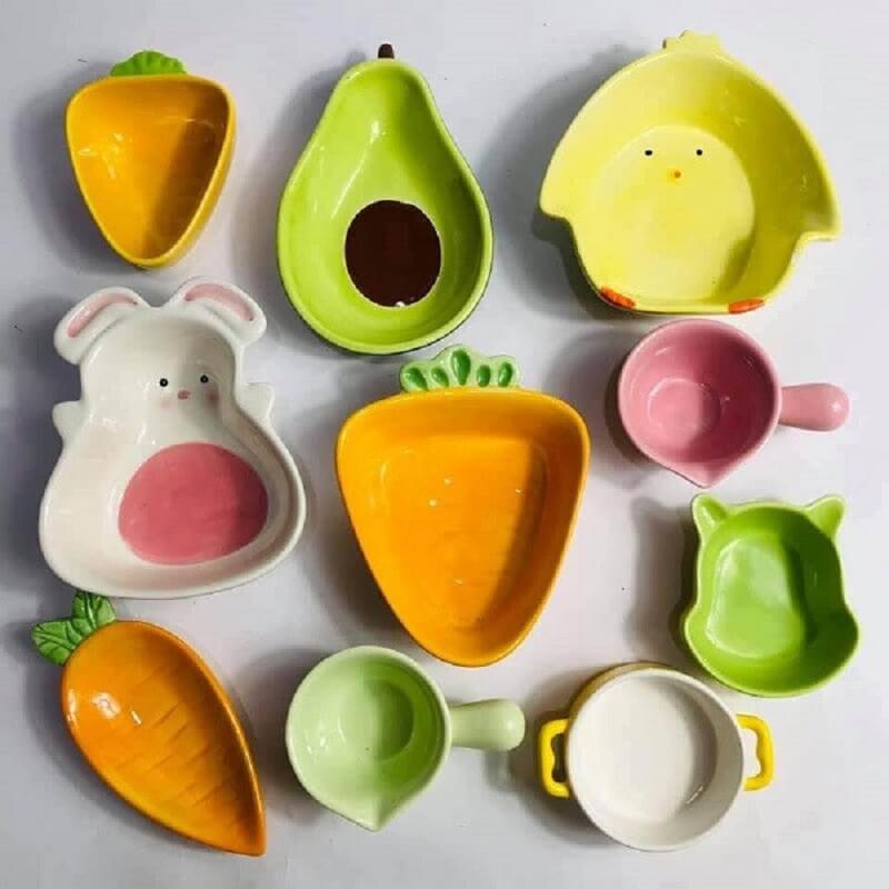 Bát ăn dặm có kiểu dáng ngộ nghĩnh. (Ảnh: Sưu tầm Internet)