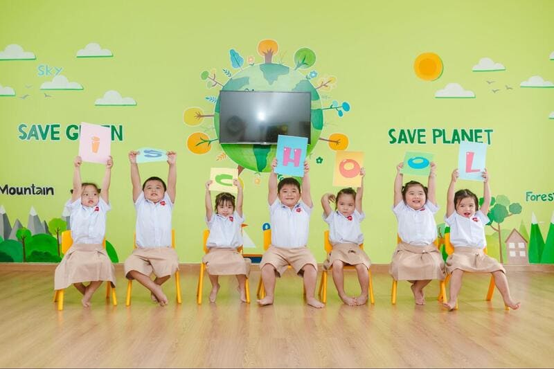 Có nên cho trẻ 4 tuổi học chữ không? (Ảnh: Sưu tầm Internet)