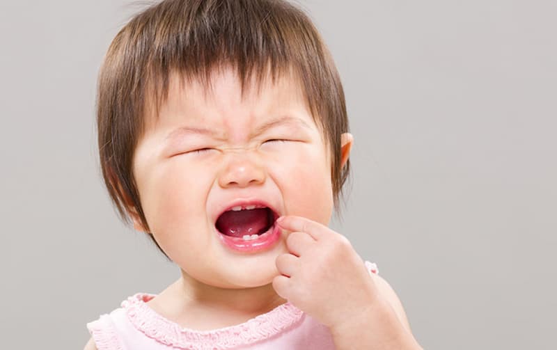Bé mọc răng có bị ho không? Các dấu hiệu thường gặp khi bé mọc răng? (Ảnh: sưu tầm internet)