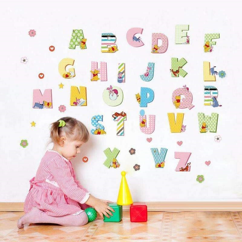 Cho bé học ghép chữ cùng với hình ảnh. (Ảnh: Sưu tầm internet)