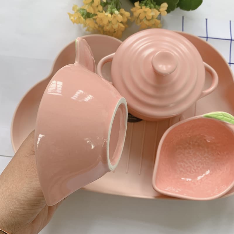 Công dụng của bát ăn dặm với bé. (Ảnh: sưu tầm internet)