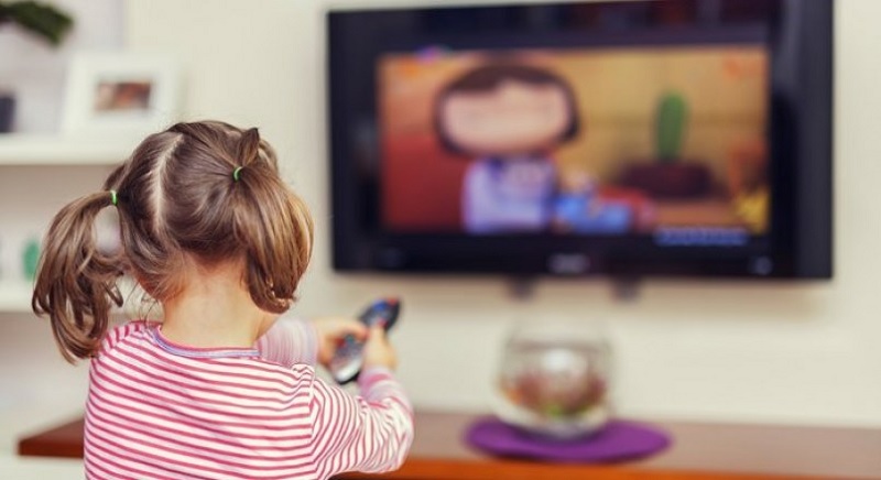 Sắp xếp thời gian biểu hợp lý và cố định cho bé. (Ảnh: Sưu tầm internet)