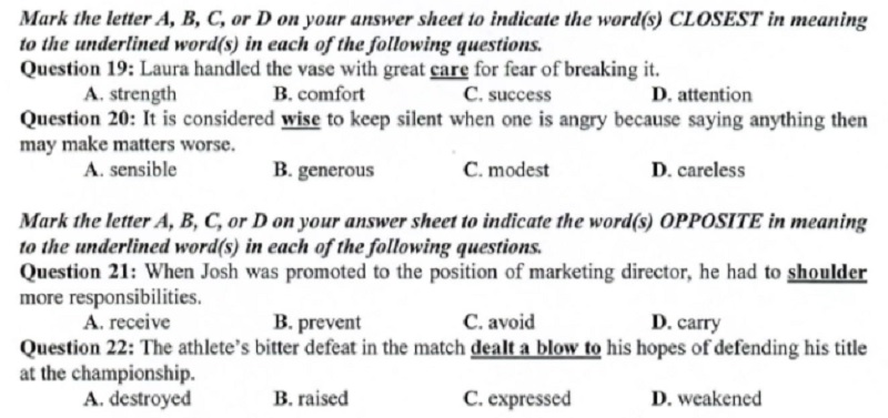 Ví dụ trong đề thi tiếng Anh THPT có dạng bài tìm từ đồng nghĩa, trái nghĩa. (Ảnh: Sưu tầm internet)