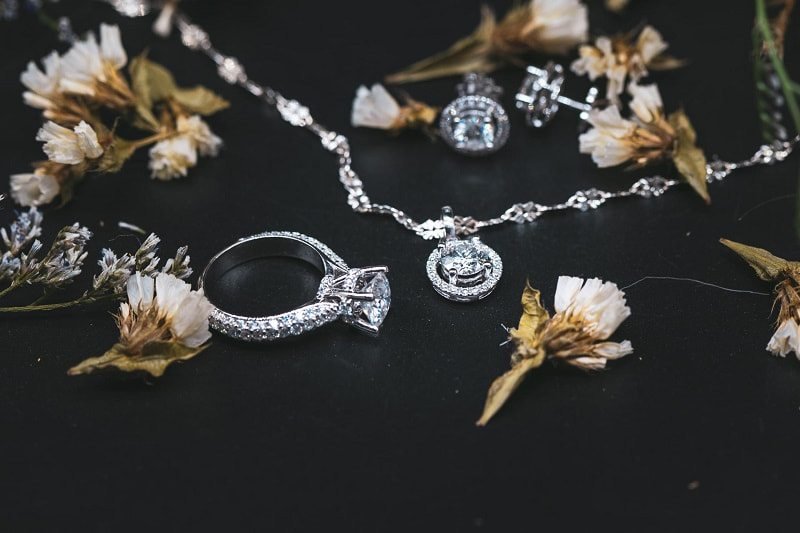 Trang sức kim cương. (Ảnh: Sưu tầm Internet)