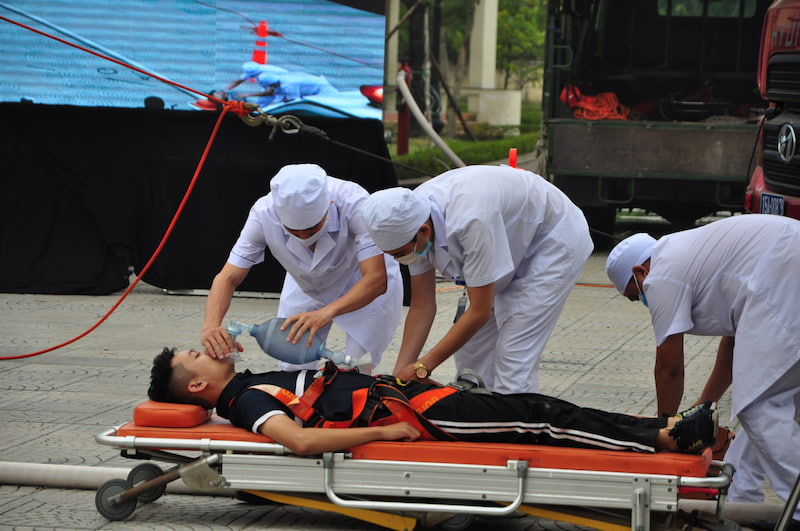 Xử lý như thế nào khi bị ngộ độc CO2? (Ảnh: Sưu tầm Internet)