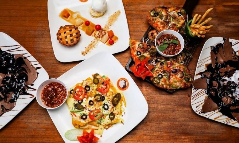 Hạn chế đồ ăn vặt giúp lấy lại vòng eo thon gọn. (Ảnh: Nguồn Internet)