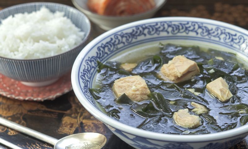 Canh rong biển được các mẹ Nhật ưa chuộng sử dụng. (Nguồn: Internet)