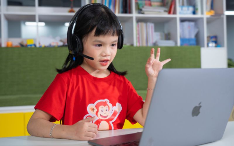 Học cùng gia sư quốc tế với khóa học Monkey Tutoring. (ảnh: Monkey)