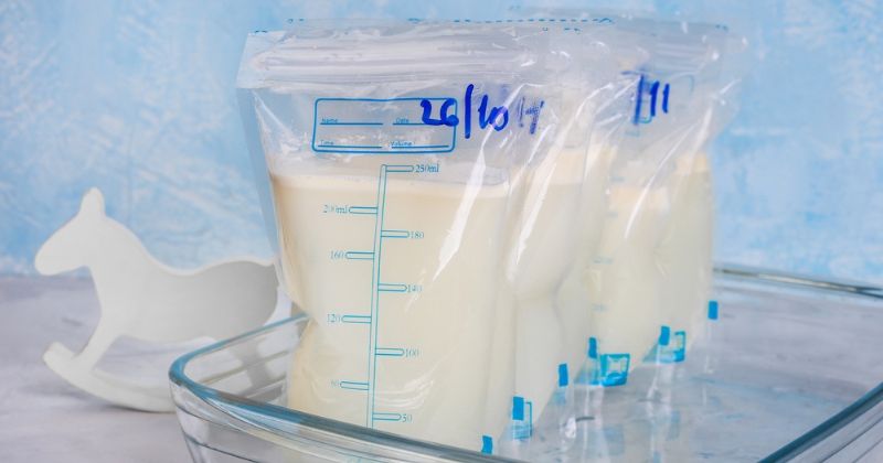 Sữa mẹ đã bị hỏng thường có vị chua. (Ảnh: Sưu tầm Internet)