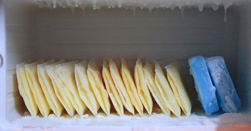 Trữ riêng sữa của các lần hút với nhau. (Ảnh: Sưu tầm Internet)