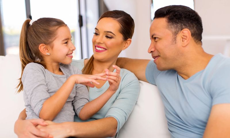 Để con phát huy thế mạnh của mình giúp con tự tin. (Ảnh: Nguồn Internet)