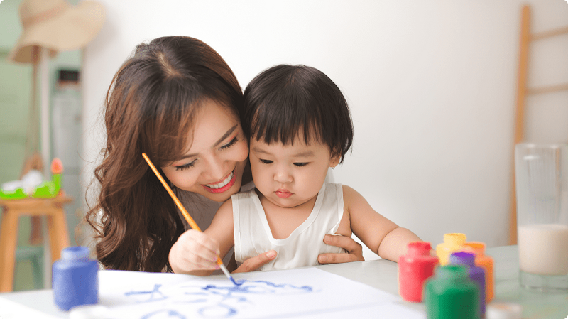 Tuỳ v&agrave;o điều kiện của mỗi gia đ&igrave;nh để quyết định c&oacute; n&ecirc;n cho b&eacute; đi học sớm hay kh&ocirc;ng (Ảnh: Sưu tầm internet)