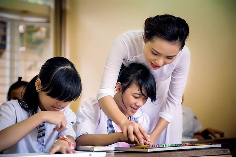 Chúc ngày Nhà giáo Việt Nam bằng tiếng Anh tặng thầy cô. (Ảnh: Internet)