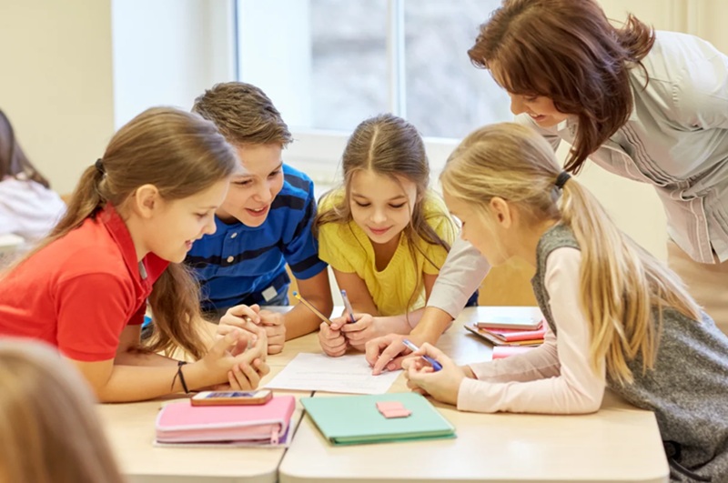 Integrating the CLIL method for children naturally (Image: Collected from the internet)