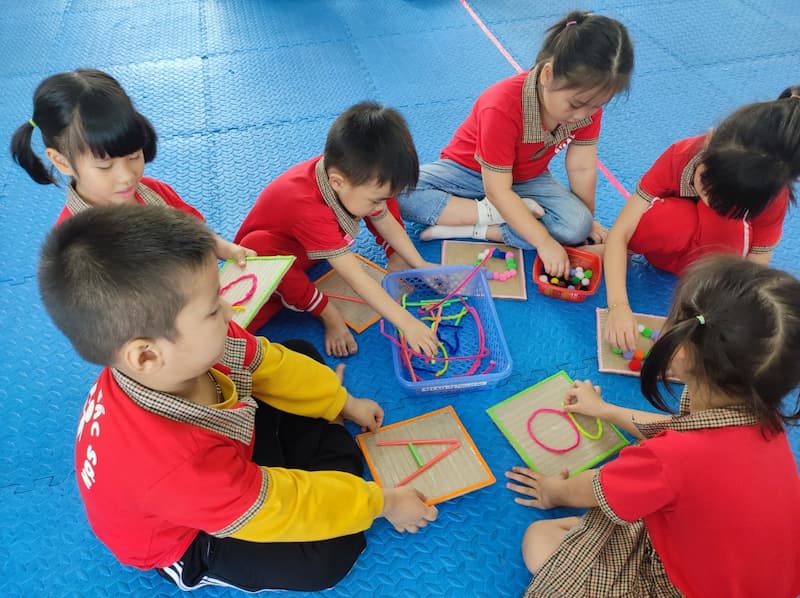 Nên tạo môi trường học tập cho bé thoải mái. (Ảnh: Sưu tầm internet)