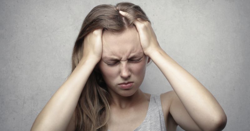 Căng thẳng, lo âu là triệu chứng cảnh báo bệnh trầm cảm (Ảnh: Sưu tầm Internet)