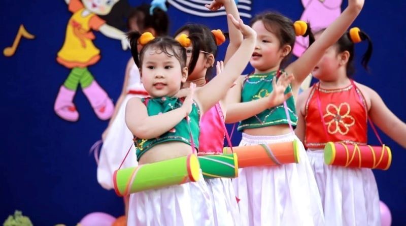 Lý do nên cho bé học hát từ sớm. (Ảnh: Sưu tầm Internet)