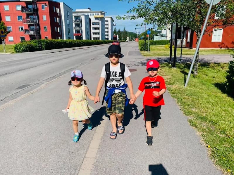 Vì sao cần dạy trẻ yêu thương anh chị em? (Ảnh: Internet)