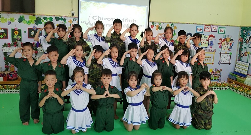 Dựa vào nghệ thuật để dạy tiếng Việt giúp tạo sự hứng thú cho trẻ. (Ảnh: Sưu tầm internet)