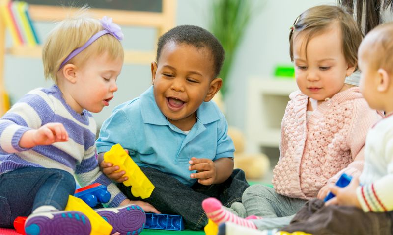 Dạy bé phân biệt các cảm xúc khác nhau. (Ảnh: Nguồn Internet)