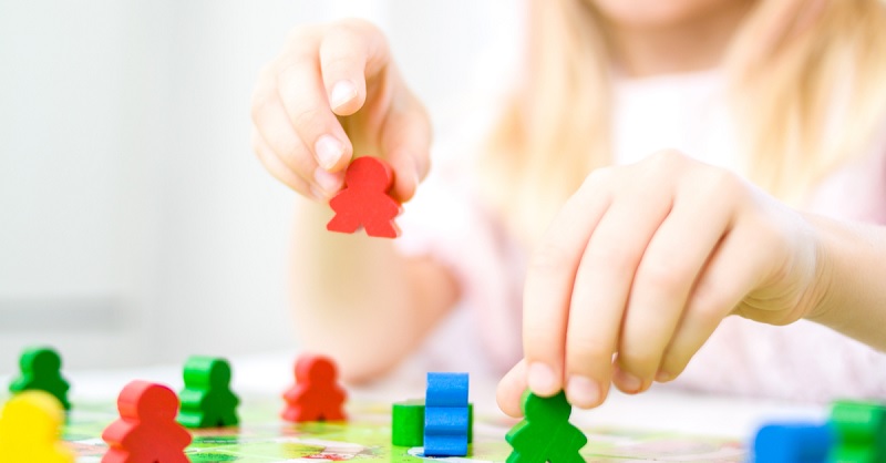 Một số cách tổ chức trò chơi cho bé. (Ảnh: Sưu tầm Internet)