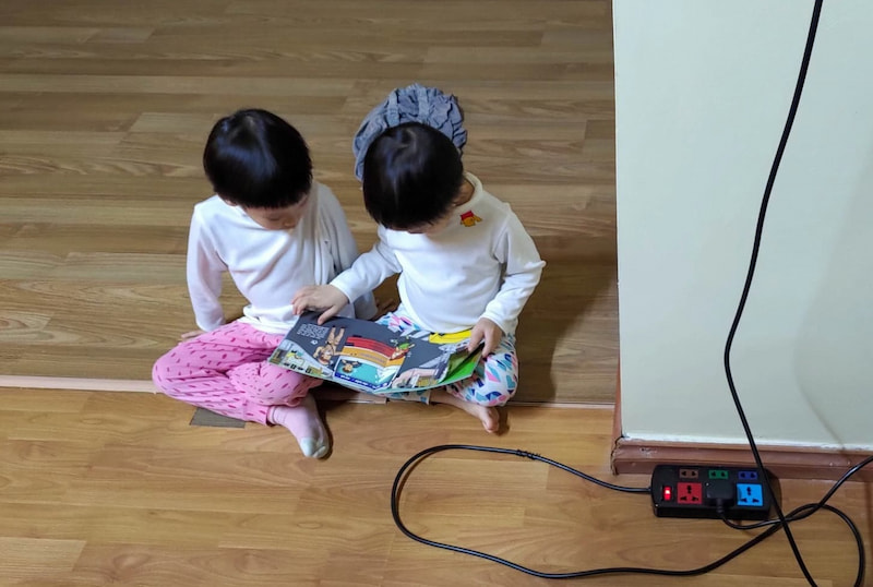 Không chơi đùa gần nơi có dây điện. (Ảnh: Internet)