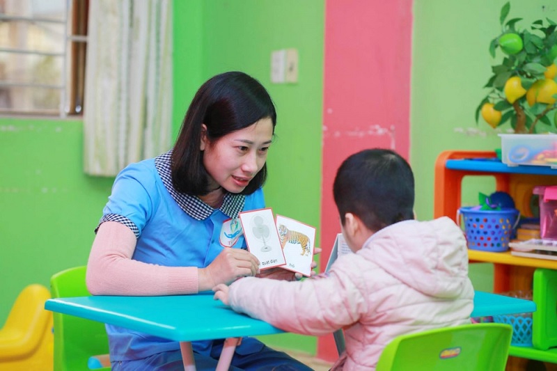 Luôn tạo được sự thu hút với con bằng mọi cách. (Ảnh: Sưu tầm internet)