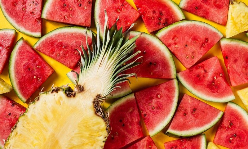 Dứa và dưa hấu - sự kết hợp hoàn hảo. (Ảnh: Nguồn Internet)